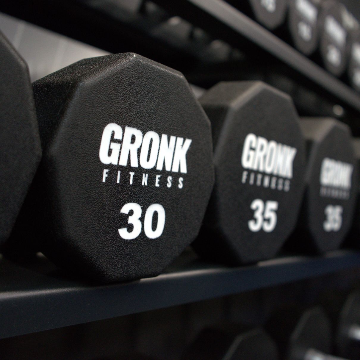 Gronk Fitness 10 sided Urethane Dumbbells (5lb-100lb) Set Gronk Fitness Products Dumbbells 3_11d3126e-16eb-477d-88d3-50a84239224a