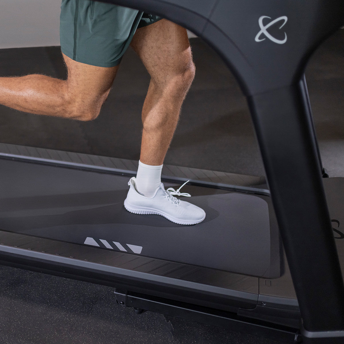 Inspire T4S Treadmill with 10 Inch Touchscreen Inspire Treadmills under 350lbs inspire_t4s-treadmill-110v-with-10inch-touchscreen_view-8