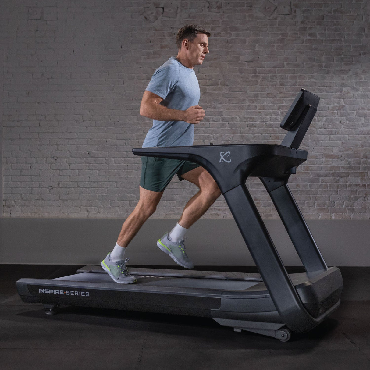 Inspire T7 Treadmill with 15 Inch LED Display Inspire Treadmill; Residentail Commercial Frame over 350lbs inspire_t7-treadmill-110v-with-15inch-led-display_view-4