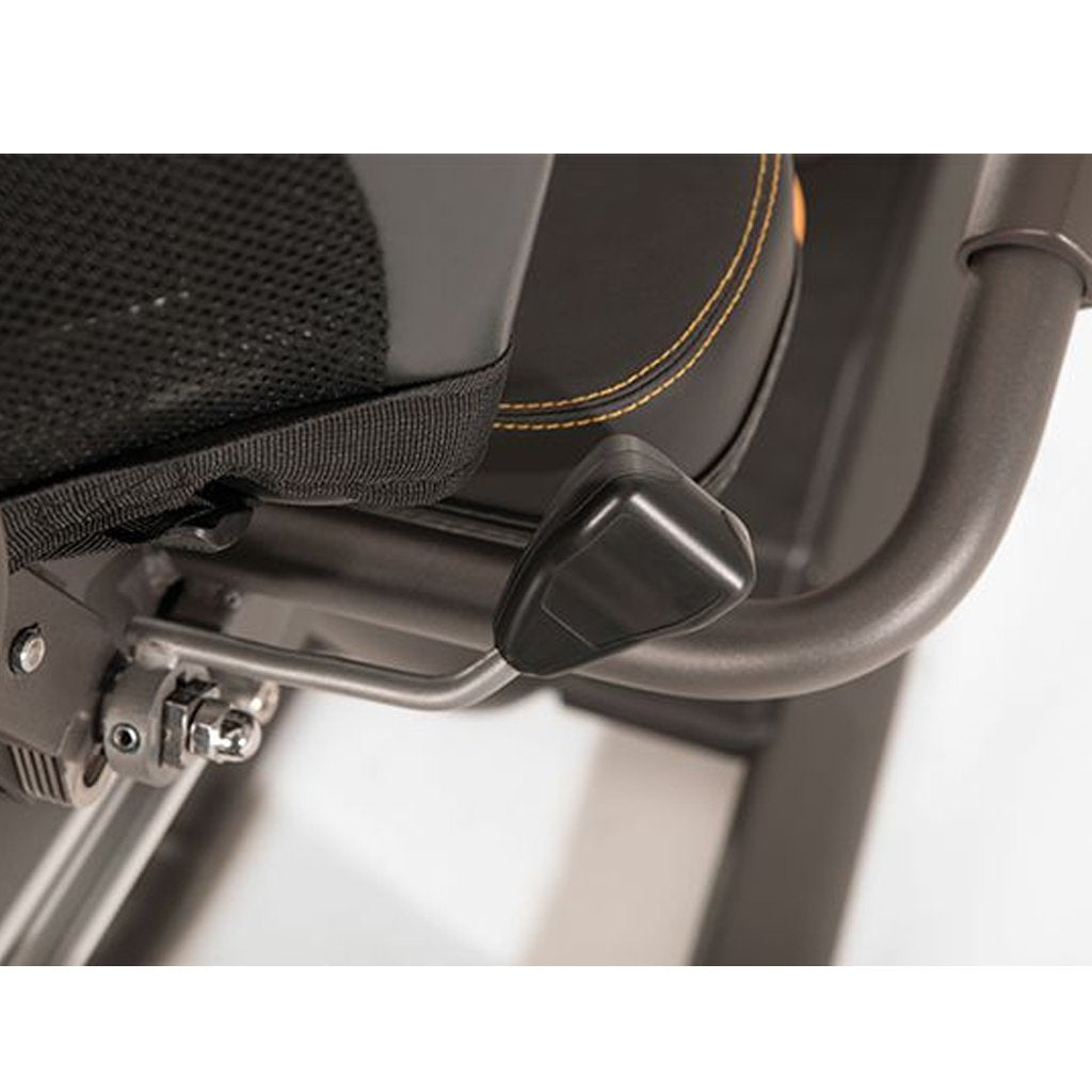 Matrix R50 Recumbent Bike with Console Matrix Bike; Recumbent R50_Recumbent_Bike2